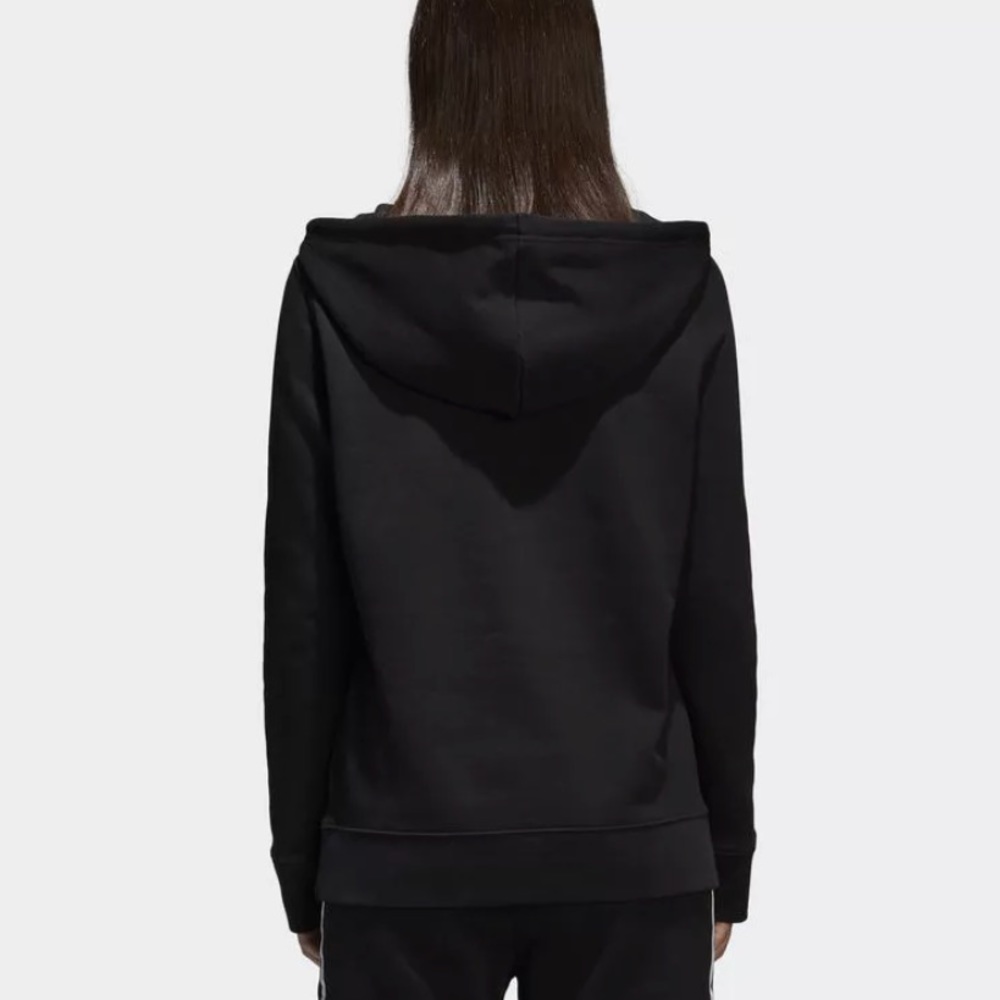 Adidas - Picture 2 of 5
